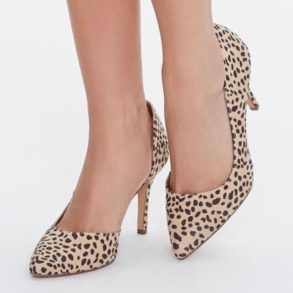 NWT F21 Cheetah Leopard Print Pointed Pumps Heels - Picture 1 of 4